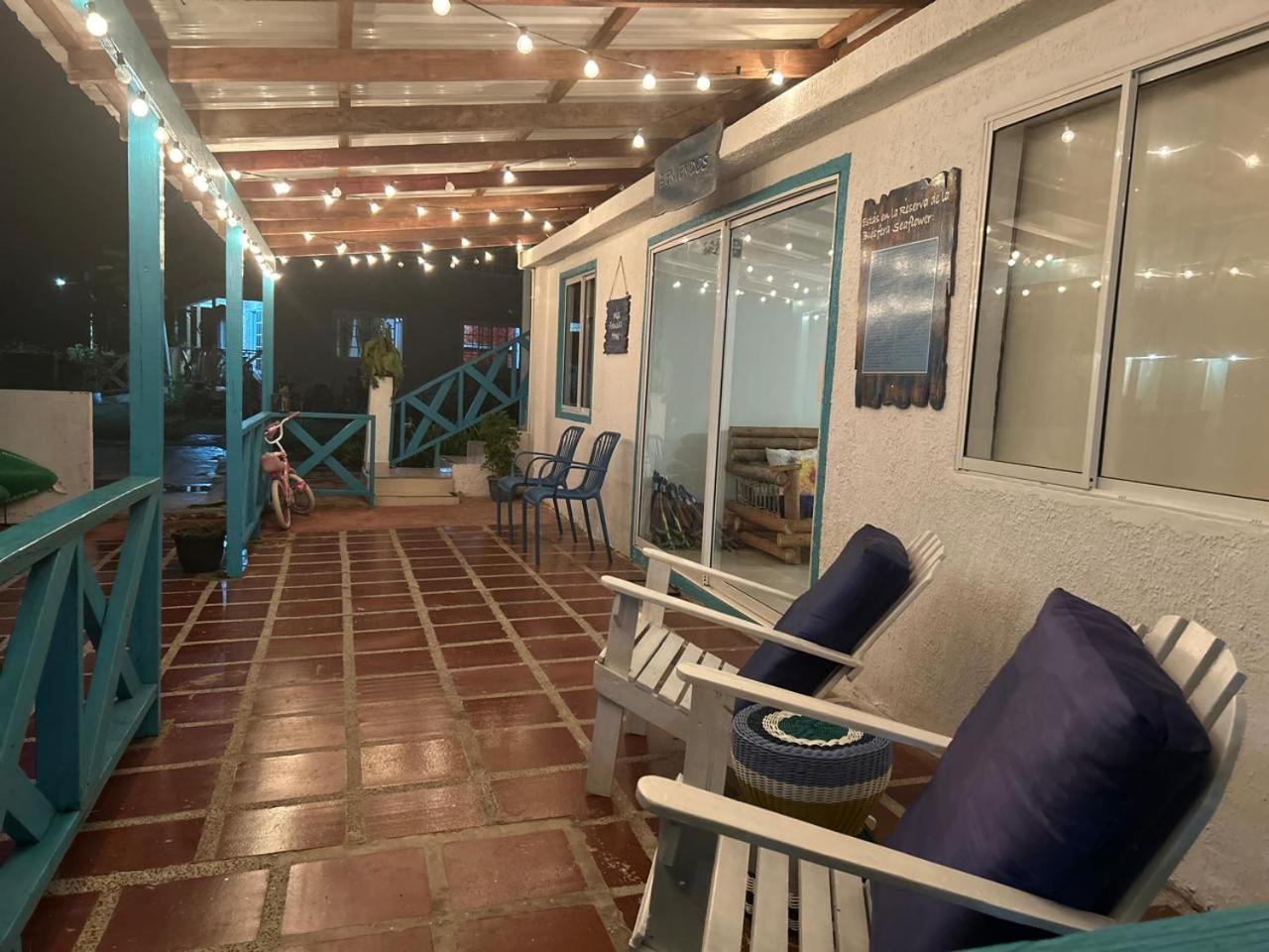 Hotel Miss Francias Home Santa Catalina Island Exterior photo